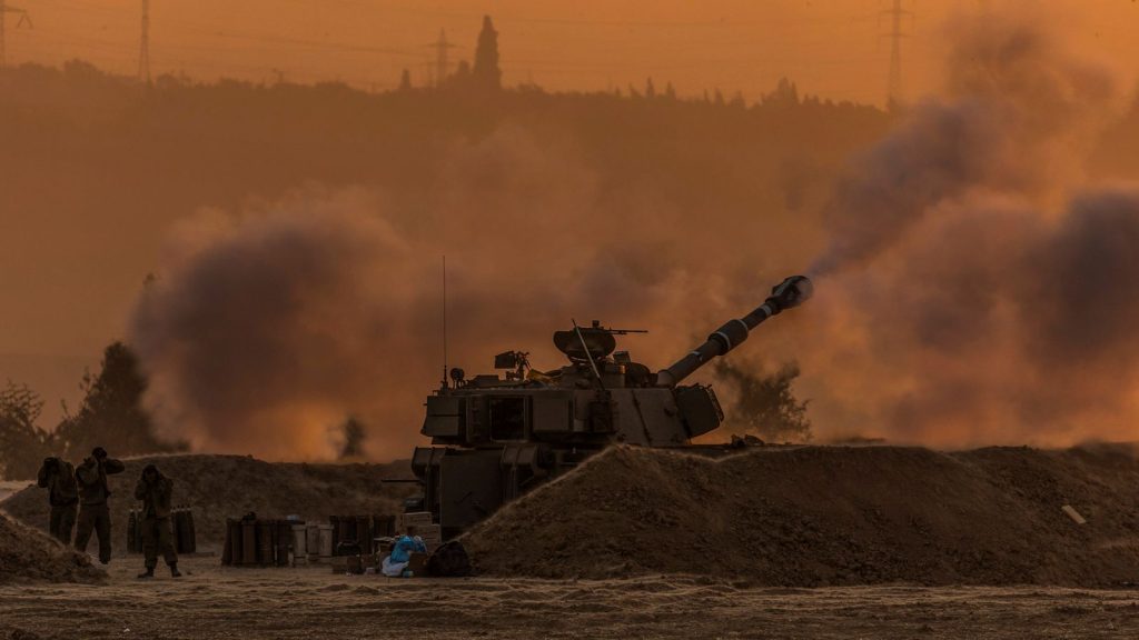 Gaza is on the verge of collapse, according to the UN, following an 'impossible' order to evacuate 1.1 million people 4 skynews gaza israeli israel 6319577