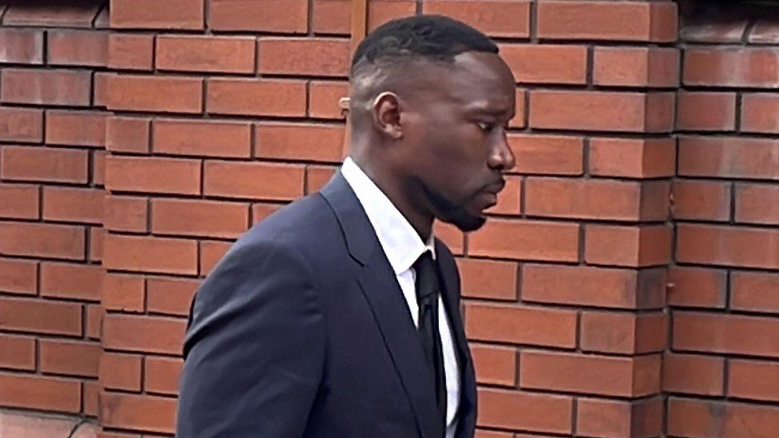 Lucas Akins